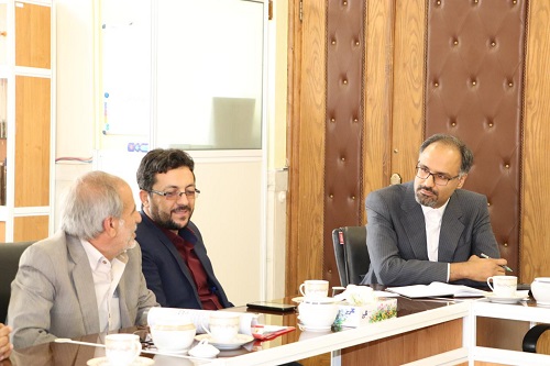 لزوم بهره گیری از ظرفیتهای مشترک با شورای اسلامی استان برای کمک به شهرداریها
