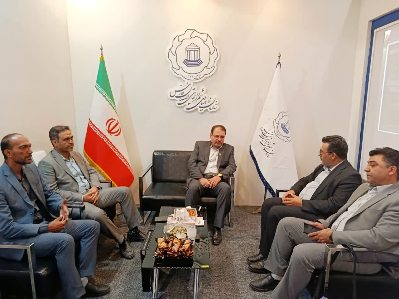آغاز تعاملات بازرگانی شرکت پردیسان با سازمان همیاری شهرداریهای فارس