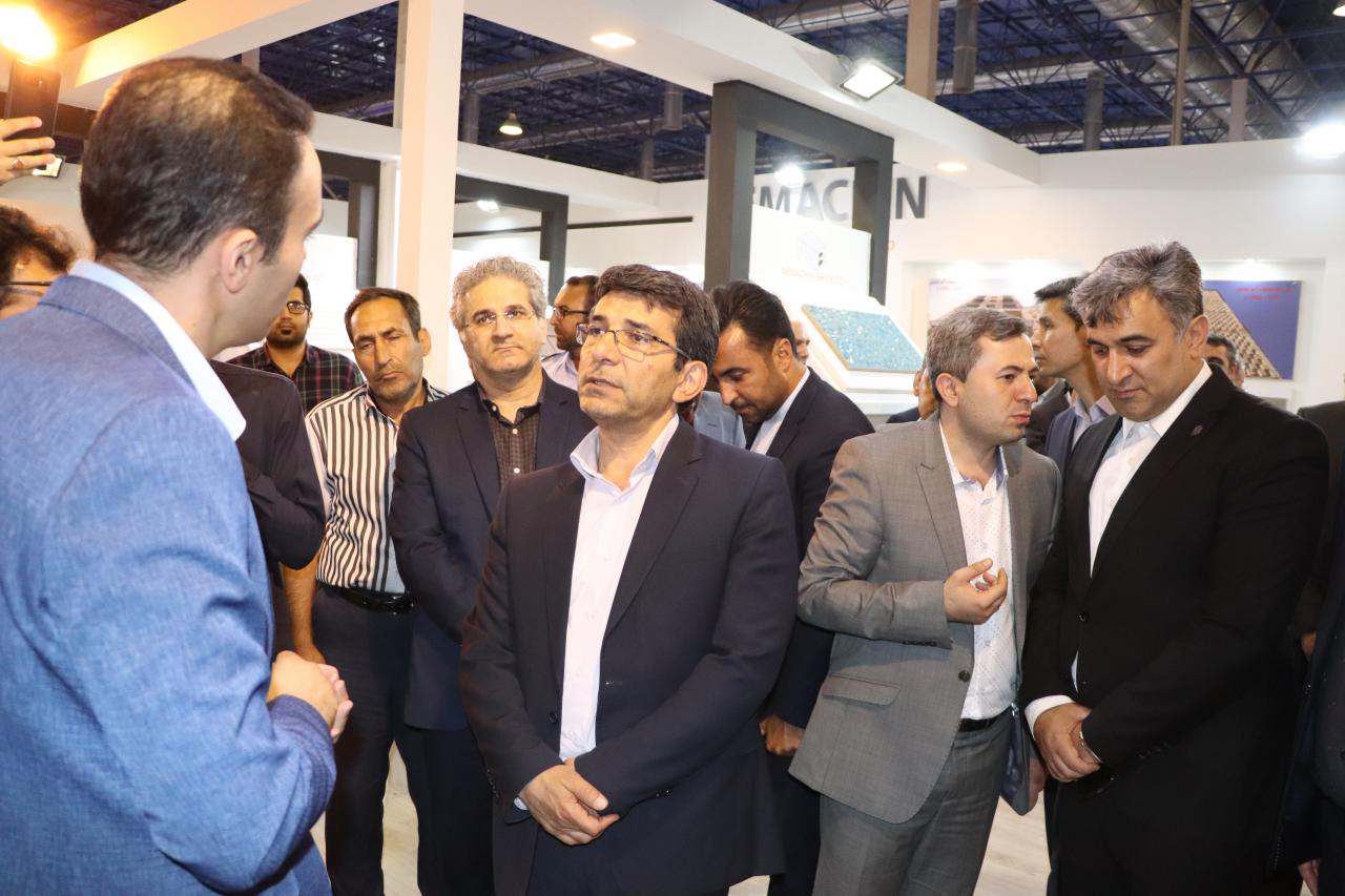 بازدید معاون وزیر مسکن و نایب رییس کمیسیون عمران مجلس و مسئولین استانی از نمایشگاه صنعت ساختمان